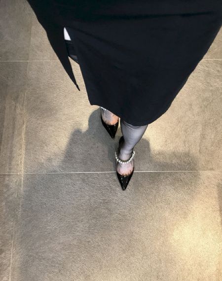 羞耻被脱小内内灌水