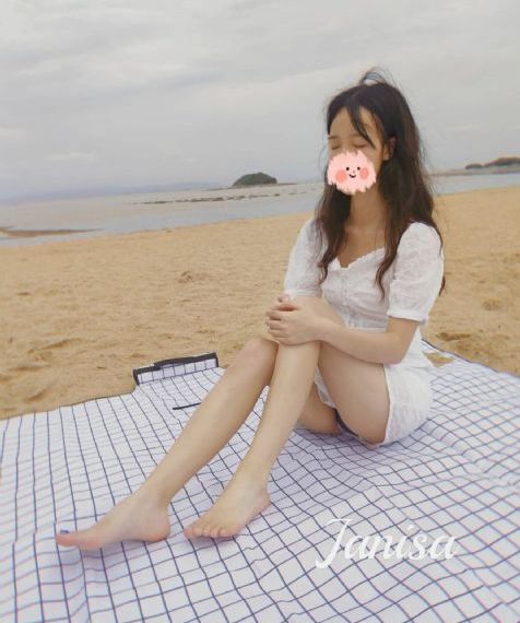 女大学生的沙龙室3